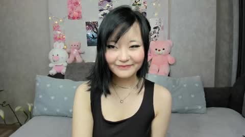 Snapshot of norinorika chatting on 05.26.26 Nori online show from 05.26.26