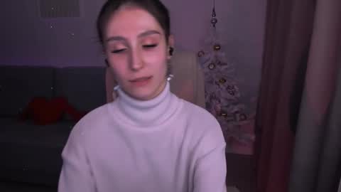 Snapshot of north_valkyrie chatting on 01.15.25 Hazel online show from 01.15.25