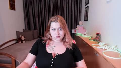 Snapshot of nortystaar chatting on 06.24.26 NORA online show from 06.24.26