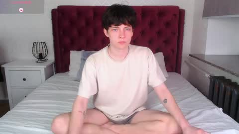 Milan online show from 04.15.26