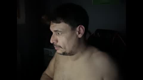 Snapshot of nosdos26 chatting on 03.08.25 Manu online show from 03.08.25