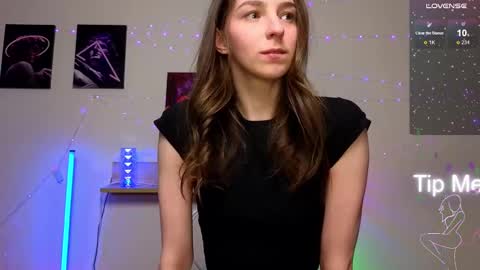 Hello My name is Helene NTMU  Finger up if u like what u see online show from 02.10.25