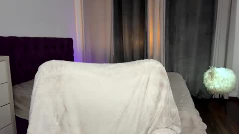 Snapshot of notamericanpie23 chatting on 11.20.25 Tina online show from 11.20.25