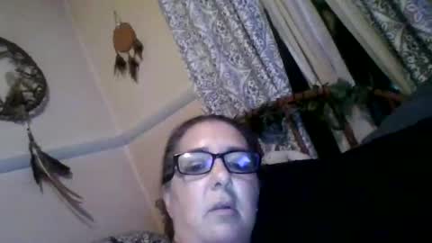 Snapshot of nothingbutthongs chatting on 10.24.25 nothingbutthongs online show from 10.24.25