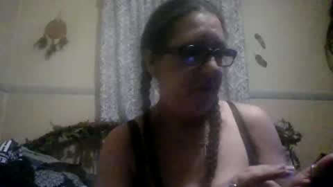 Snapshot of nothingbutthongs chatting on 11.27.25 nothingbutthongs online show from 11.27.25