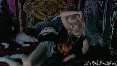 FREAKY DRACULA online show from 03.27.26