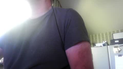 Snapshot of notte chatting on 10.20.25 notte online show from 10.20.25