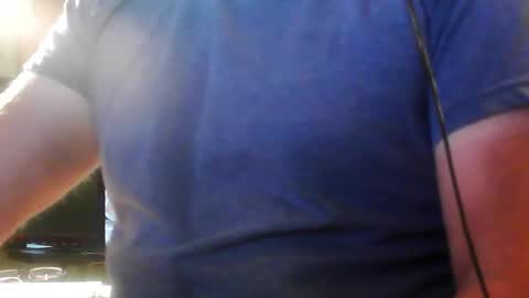 Snapshot of notte chatting on 11.04.25 notte online show from 11.04.25