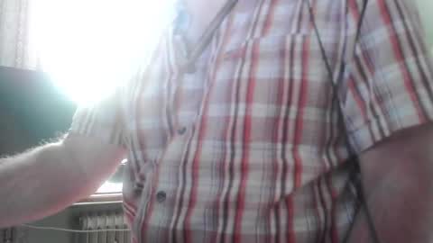 Snapshot of notte chatting on 11.17.25 notte online show from 11.17.25