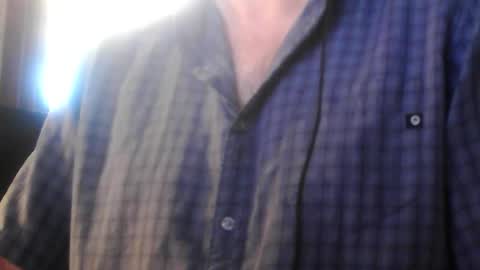 Snapshot of notte chatting on 11.21.25 notte online show from 11.21.25