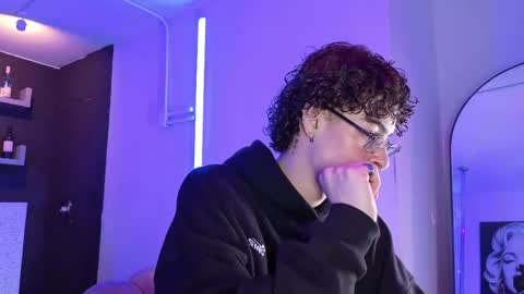 Nova Salvatore online show from 04.05.26