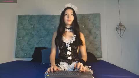 Snapshot of nova_snow chatting on 09.28.25 N O V A  online show from 09.28.25