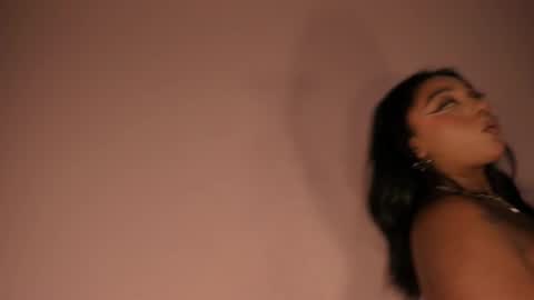 Snapshot of nova_swan chatting on 03.03.25 NOVA online show from 03.03.25