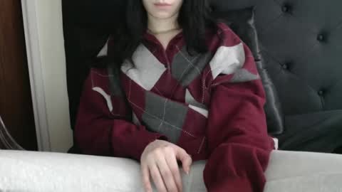 Snapshot of novafrey chatting on 02.04.26 Olivia online show from 02.04.26