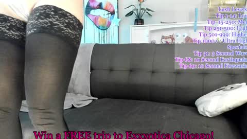Snapshot of novaharper chatting on 02.03.25 Nova Harper online show from 02.03.25