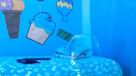 Snapshot of novahot98 chatting on 02.26.26 nova online show from 02.26.26