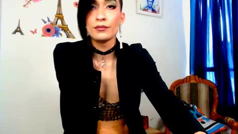 Snapshot of novanyx11 chatting on 02.15.25 Nova... online show from 02.15.25