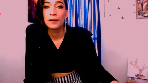 Snapshot of novanyx11 chatting on 02.21.25 Nova... online show from 02.21.25