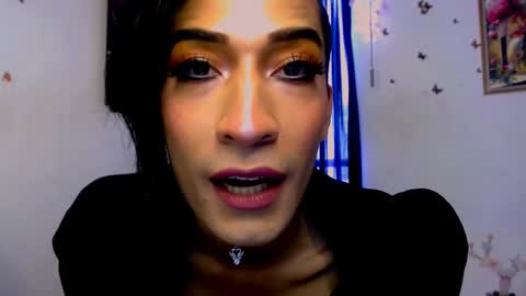 Snapshot of novanyx11 chatting on 02.23.25 Nova... online show from 02.23.25