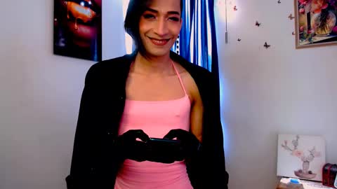 Snapshot of novanyx11 chatting on 02.24.25 Nova... online show from 02.24.25