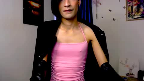 Snapshot of novanyx11 chatting on 02.24.25 Nova... online show from 02.24.25