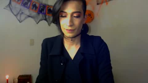 Snapshot of novanyx11 chatting on 10.14.25 Nova... online show from 10.14.25