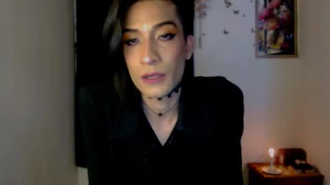 Snapshot of novanyx11 chatting on 11.18.25 Nova... online show from 11.18.25