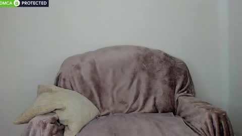 Snapshot of now_elly chatting on 03.07.25 Nowelly online show from 03.07.25