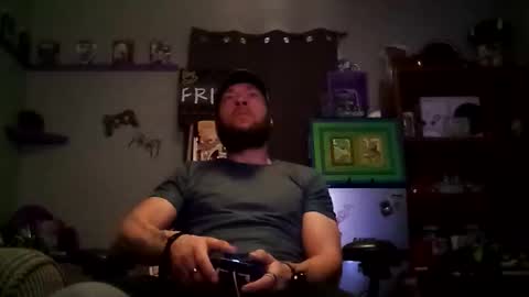 Awwwww Hey Sweetie Pies. Welcome To The Sweetie Pie Lounge. Enjoy The Dad-Cast. SweetCorny Fun-loving Dad Talk. online show from 02.15.25