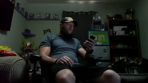 Awwwww Hey Sweetie Pies. Welcome To The Sweetie Pie Lounge. Enjoy The Dad-Cast. SweetCorny Fun-loving Dad Talk. online show from 09.23.25