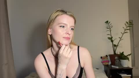 nura_foxx online show from 06.14.26