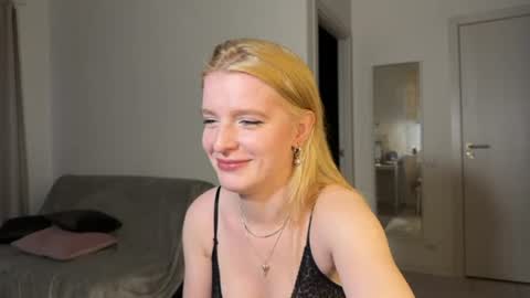 nura_foxx online show from 06.28.26