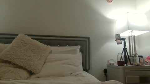 Snapshot of nursekittyslut chatting on 01.04.25 nursekittyslut online show from 01.04.25