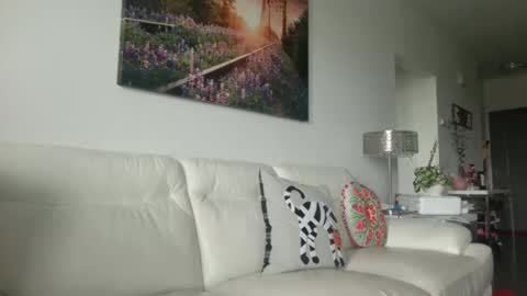 Snapshot of nursekittyslut chatting on 10.01.25 nursekittyslut online show from 10.01.25