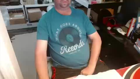 Snapshot of nutttyprof chatting on 10.11.25 nuttyprof online show from 10.11.25