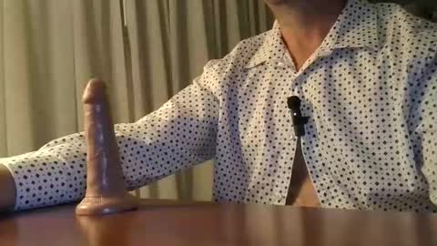 Snapshot of nutttyprof chatting on 11.08.25 nuttyprof online show from 11.08.25