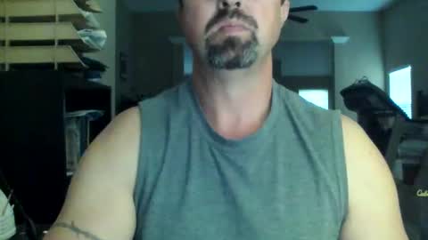 nvrenuff1979 online show from 11.14.25