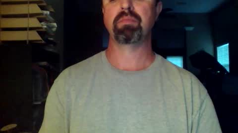 nvrenuff1979 online show from 04.01.26