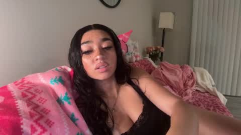 nylasinns online show from 04.30.26