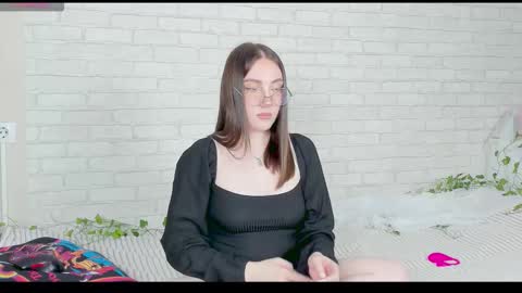 Kat online show from 11.04.25