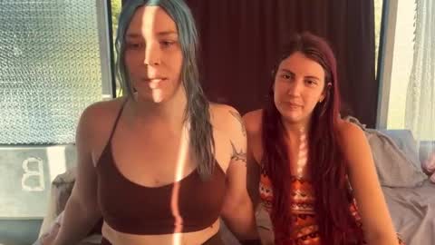 Creamy Grapefruit online show from 10.03.25