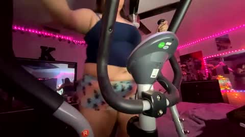 nymphobbyy420 online show from 01.08.25