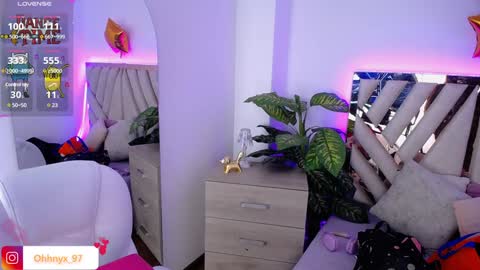 Alex   .    online show from 01.26.25