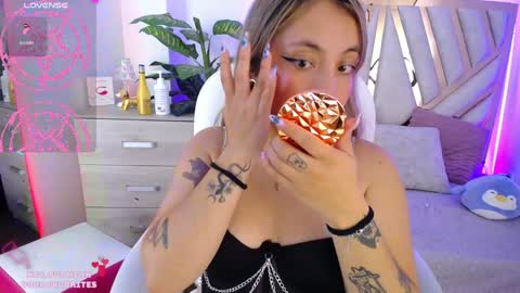 Alex   .    online show from 01.31.25