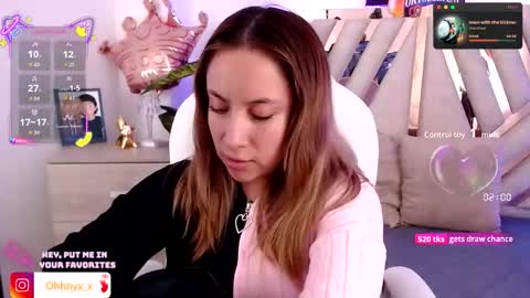 Alex   .    online show from 09.20.25