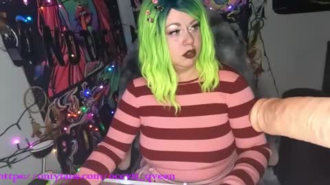 Snapshot of occvlt_qveen chatting on 01.03.25 occvlt qveen online show from 01.03.25