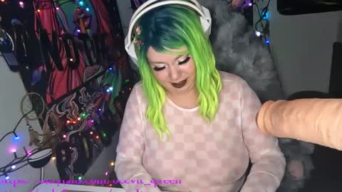 Snapshot of occvlt_qveen chatting on 01.04.25 occvlt qveen online show from 01.04.25