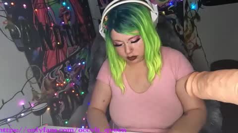 Snapshot of occvlt_qveen chatting on 01.07.25 occvlt qveen online show from 01.07.25