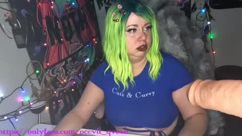 Snapshot of occvlt_qveen chatting on 01.15.25 occvlt qveen online show from 01.15.25