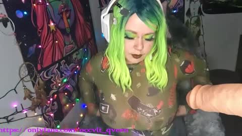 Snapshot of occvlt_qveen chatting on 02.05.25 occvlt qveen online show from 02.05.25